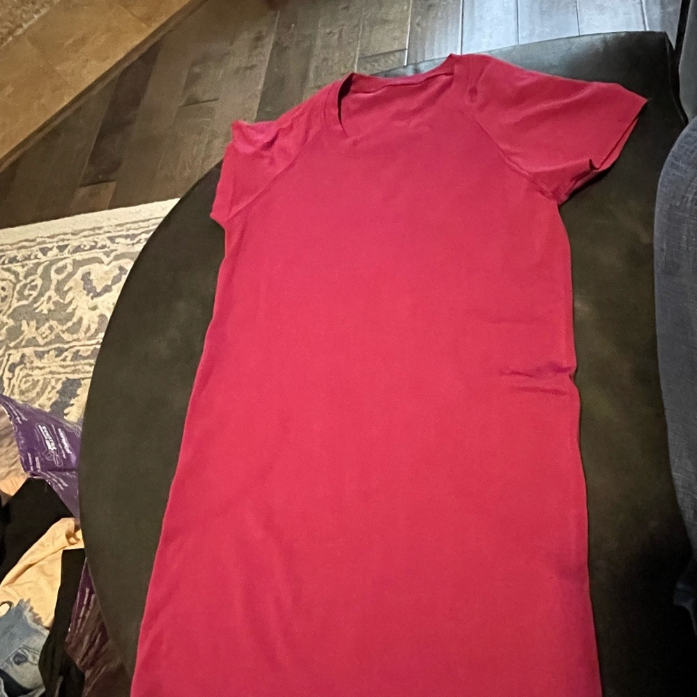 Lululemon Swiftly Tech - Magenta